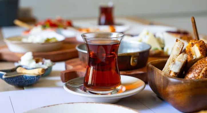 Fırtına Vadisi’nde Kahvaltı – Muhlamanın Tadı Burada Çıkar!