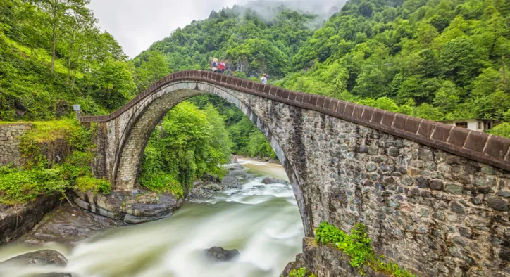 Karadeniz Turu Nereler Gezilir? Doğu ve Batı Karadeniz’de Nereye Gidilir?